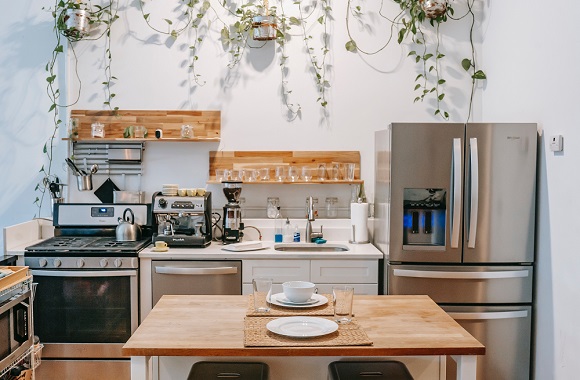 Floating kitchen shelves vs. cabinets