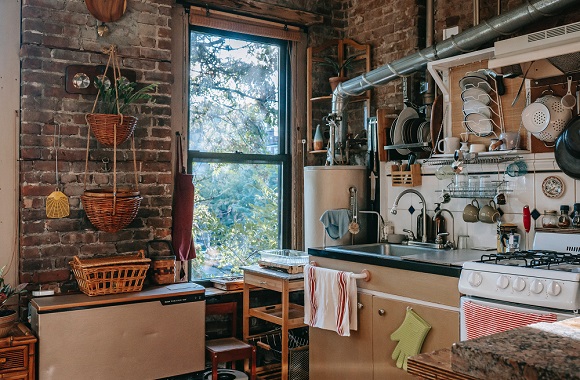 10 reasons why you should try open shelving in your kitchen