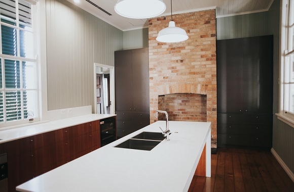 How to replace your kitchen taps(1)